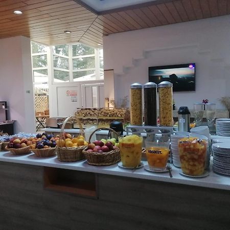 Hotel Dacia Neptun Ngoại thất bức ảnh